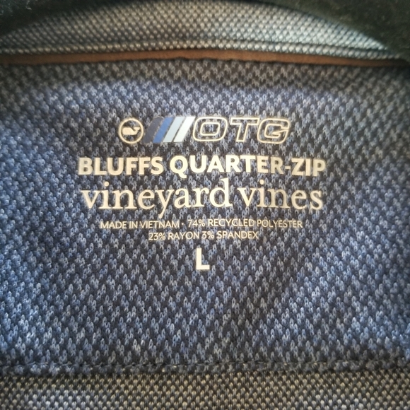 Vineyard Vines | Buffs Performance Quarter Zip - Picture 3 of 6